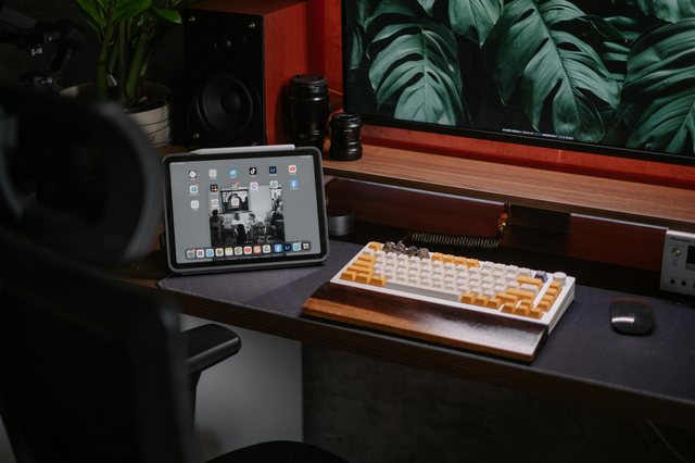 Mechanical Keyboard in an Office